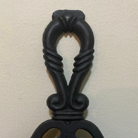 Cast Iron Christmas Tile Trivet Scenery Cooling Santa Reindeer Vintage Hanging - Picture 5 of 10